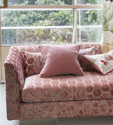 Paisley Home - Designers Guild függöny és kárpit anyagok teljes választéka