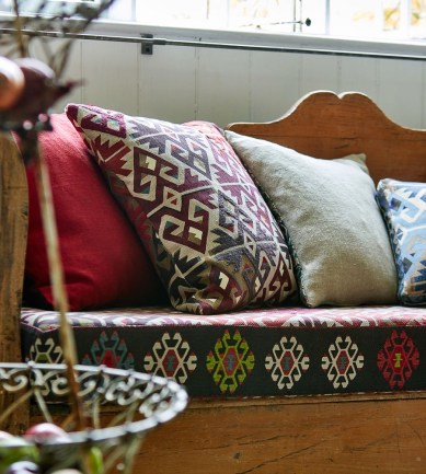 William Morris Burdock & Star Fig-Carmine textil - Paisley Home