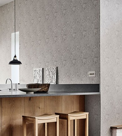 William Morris Pure Poppy Cream/Gold tapéta - Paisley Home